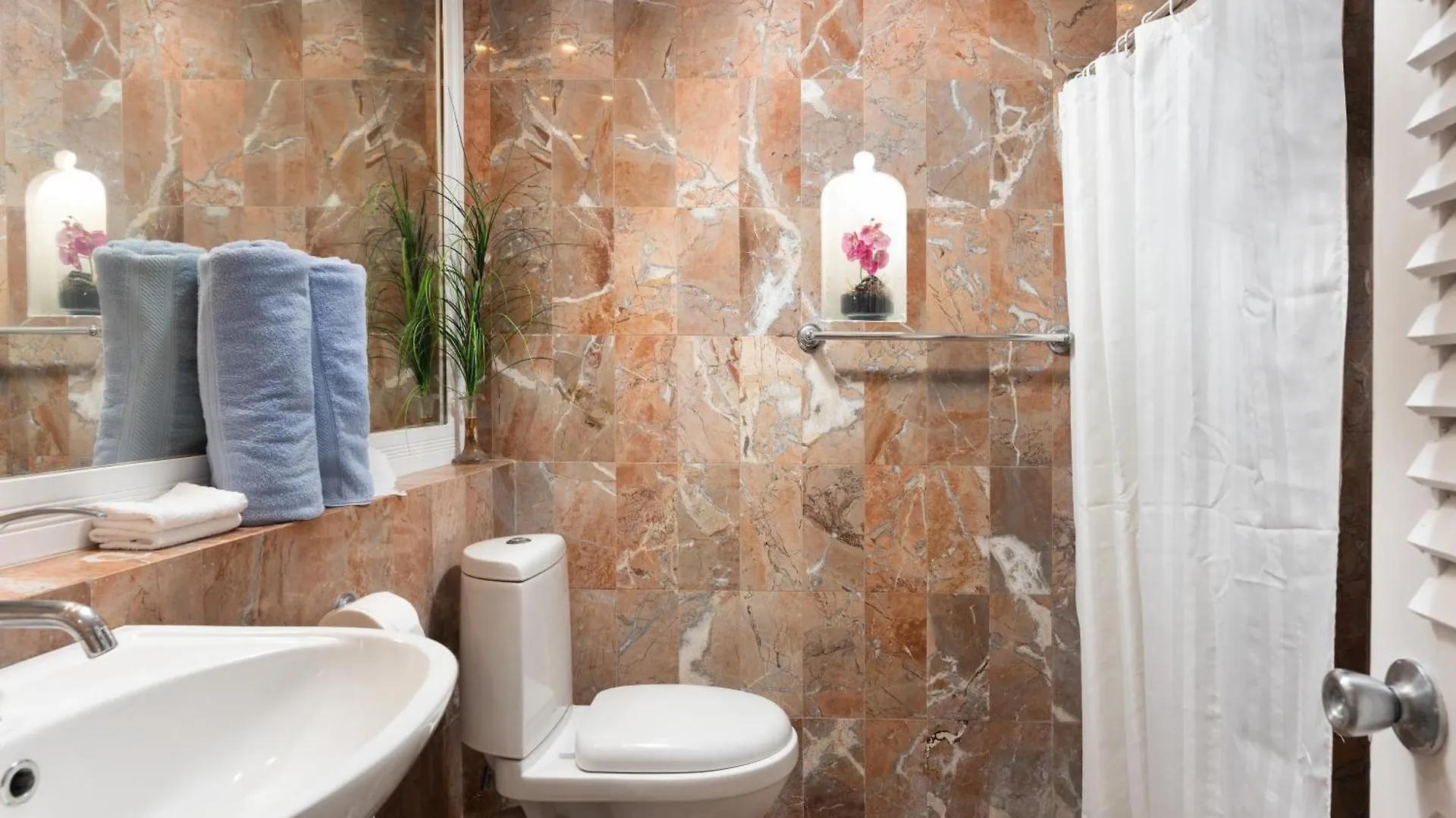 Coralita Apartments سانت مايكل 0*,  بربادوس