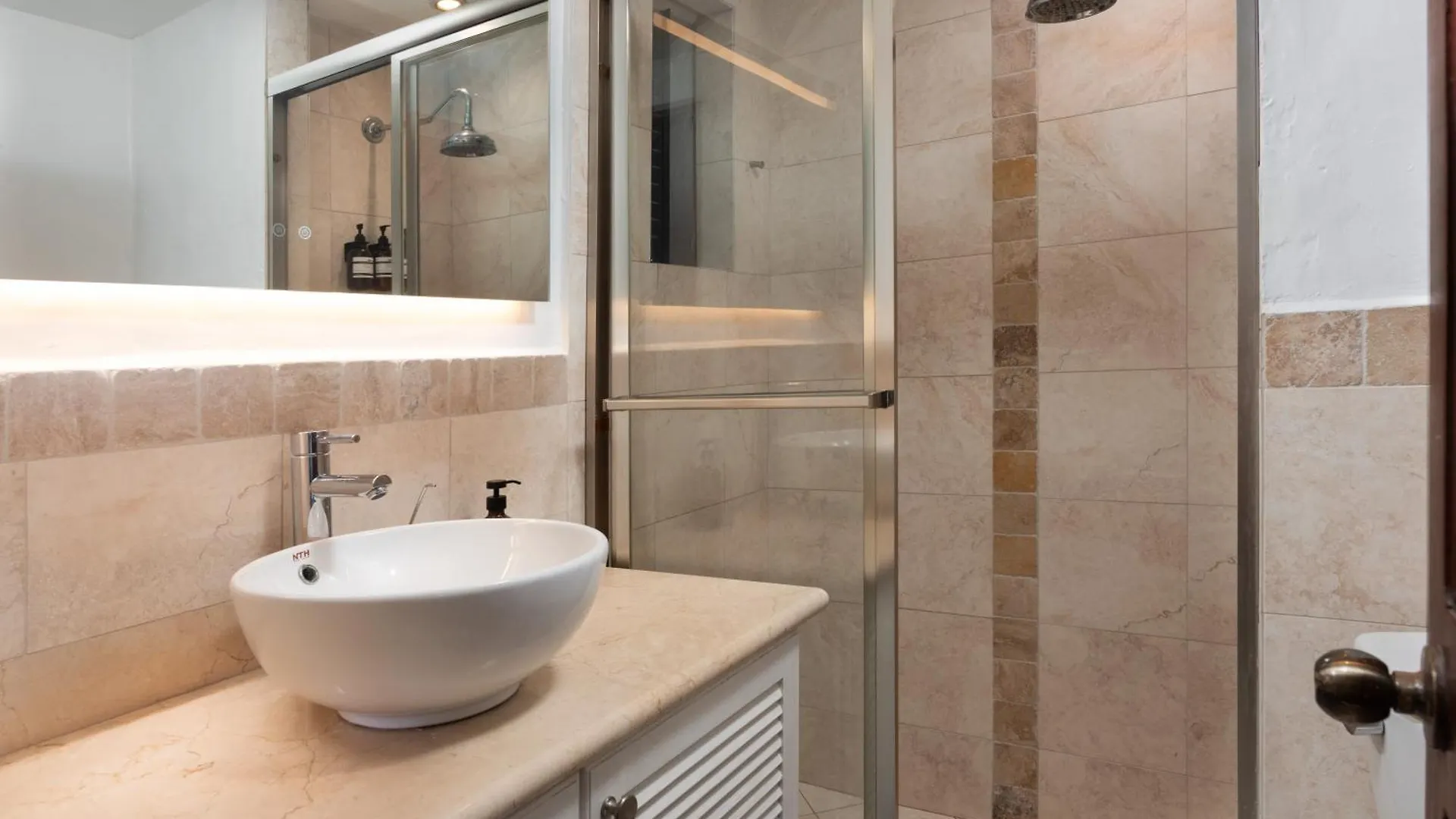 Coralita Apartments سانت مايكل