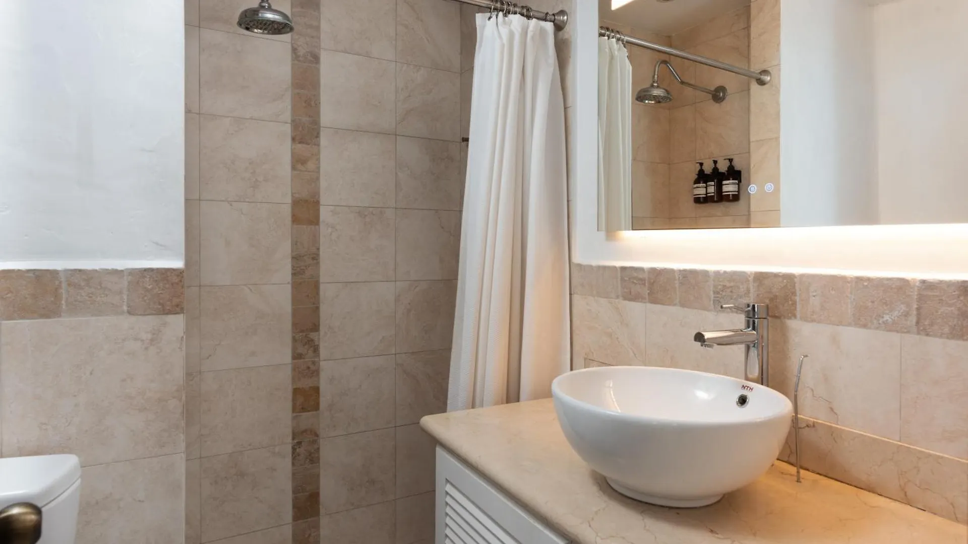 Coralita Apartments سانت مايكل