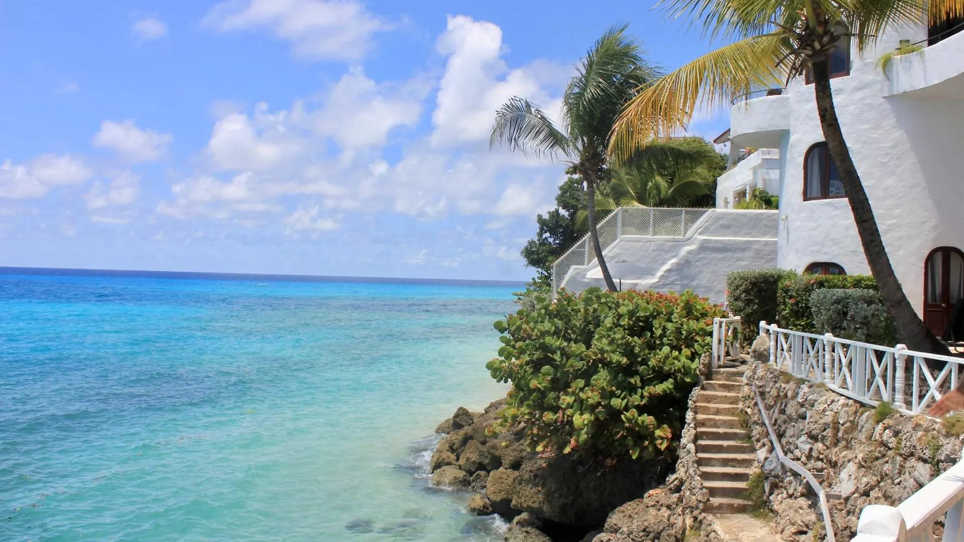 Coralita Apartments Saint Michael